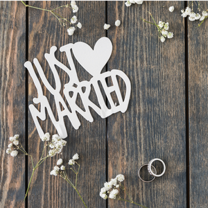 Cartel 'Just married'