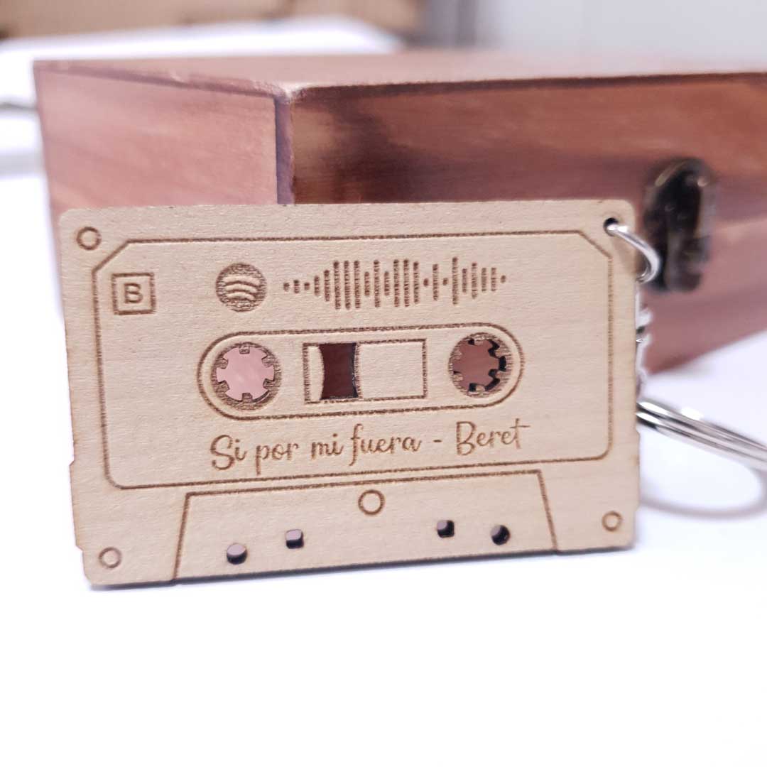 Llavero Spotify madera personalizado grabado con canción o música